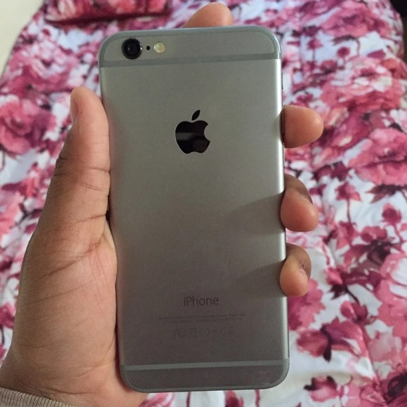 iPhone 6 - Picture 3 of 4